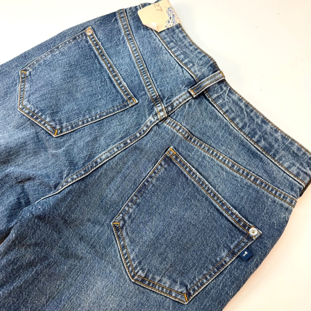 Pilcro The Vintage Straight‎ Denim Jeans Women's 27 Distressed Raw Hem NWT